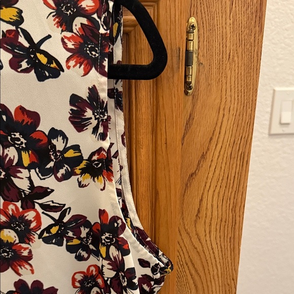 Van Heusen Floral Sleeveless Blouse - White and Red - Picture 9 of 11